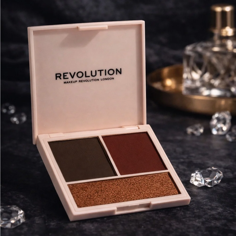 Makeup Revolution 4-Piece Face & Lip Set | NWT | Full Size ✨